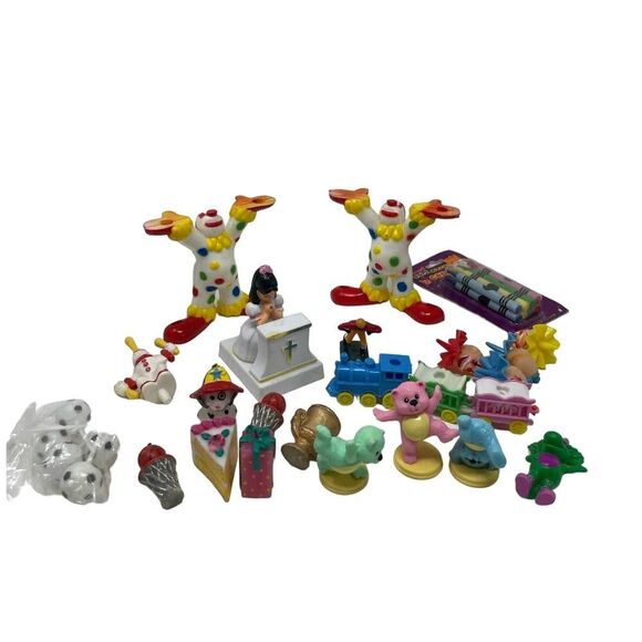 Lot of Vintage Cake Cupcake Decorations Clowns, Bears, Trains - Picture 1 of 15